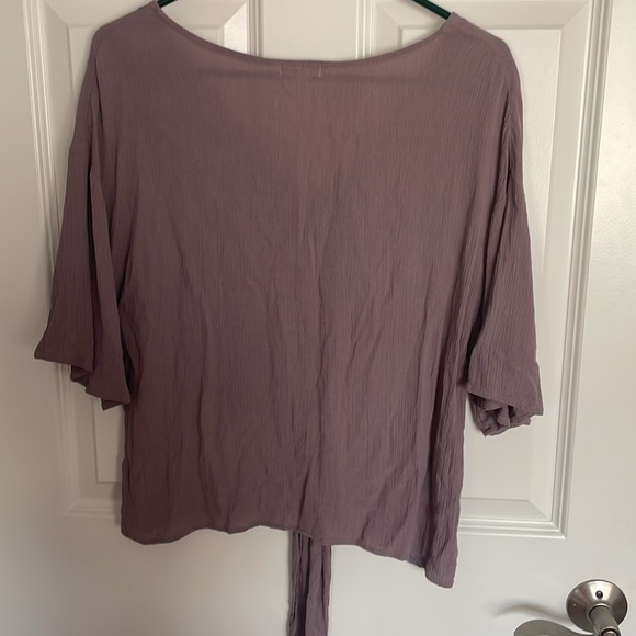 Mauve blouse top with embroidered floral neckline and front tie - Picture 4 of 4